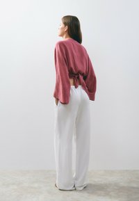Brownie RÚSTICA MULTIPOSICIÓN - Blusa - rosado