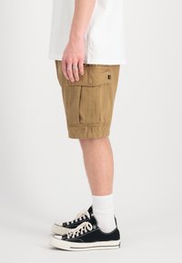 Alpha Industries AIRCRAFT - Pantaloni scurți - khaki