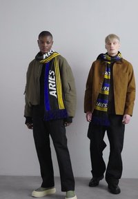 Aries CREDIT CARD SCARF UNISEX - Šála - black