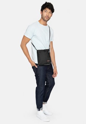 LUX CORE COLORS - Across body bag - black