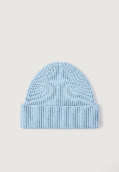 kate spade ♠️ ‘WEEKEND’ Wool Blend Beanie Hat in Light Blue. NWT KATE SPADE Weekend Weekend Rainbow Pink Orange Blue Wool  main image 3