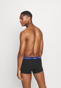 Calvin Klein Underwear LOW RISE TRUNK STRETCH 3 PACK - Cuecas boxer - hemisphere/direct green/blue