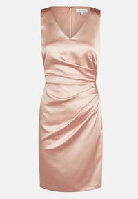 Robe fourreau en satin de couleur rose doux. Elle présente un décolleté en V, un design sans manches et un drapé sur le côté, avec une fermeture éclair au dos.