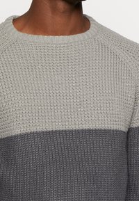 Brave Soul Strickpullover - silver-coloured