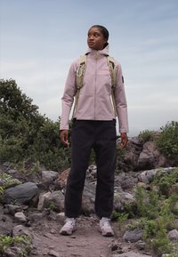 Adidas Terrex NATIONAL GEOGRAPHIC WOMEN SOFTSHELL JACKET - Casaco softshell - preloved fig