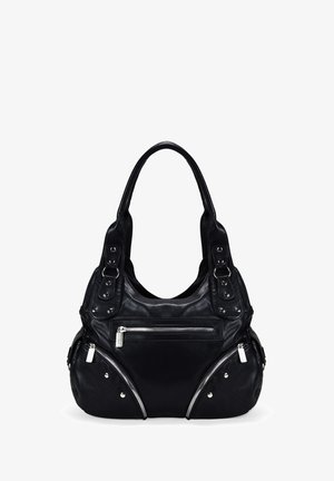 Bolso de cuero negro con forma curved, dos asas redondeadas, bolsillos con cremallera y acentos de tachuelas en los paneles delanteros. Superficie texturizada.