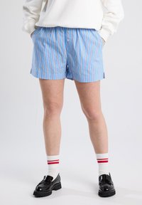 America Today LOGAN - Pyjamahousut/-shortsit - red blue