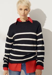 Ellos Collection ARIA - Svetr - schwarz mit cremefarbenen streifen