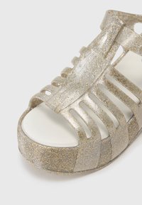 Melissa STATION 79 II - Sandales compensées - gold-coloured
