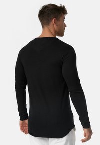 INDICODE JEANS LONGSLEEVE WILLBUR - Top dugih rukava - black