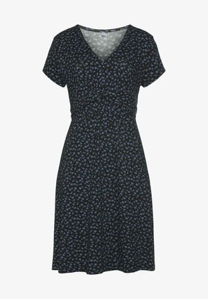 Czarna sukienka na krótki rękaw z niebieskim kwiatowym wzorem, dekoltem w kształcie litery V, plisowaniem w talii i zwiewną spódnicą. Wykonana z miękkiego, lekkiego materiału.