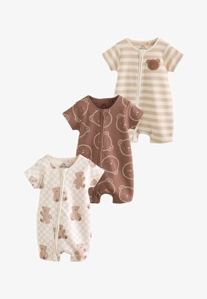Kolm lühikeste varrukatega beebiromperit esilukuga, millel on beežid triibud, pruunid karumaskid ja teddykaru ruudulised mustrid.