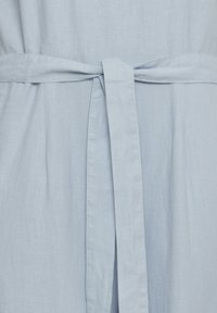 b.young BYFALAKKA - Overal - kentucky blue