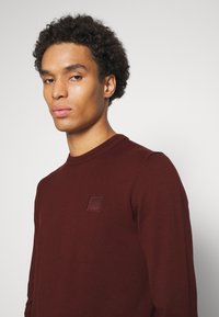 BOSS KANOVANO - Camisola - dark red
