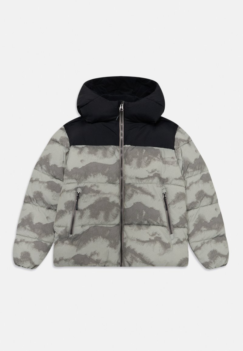 Pufferjakke med et grå og sort farveskema, quiltet tekstur, hætte og lynlåslommer i siderne.