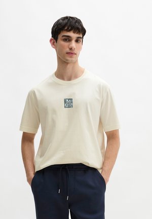 SHORT SLEEVE ROUND NECK SEASONAL ARTWORK - T-Shirt print - egg white