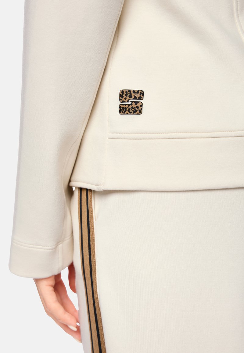 Blazer En Lin Crème Marc Cain - Taille N2 - Occasion Très Bon état - Réf. BI1217