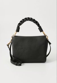 Zwarte lederen handtas met een getextureerd oppervlak, voorzien van een gevlochten handvat, afneembare schouderriem en gouden hardware accenten.