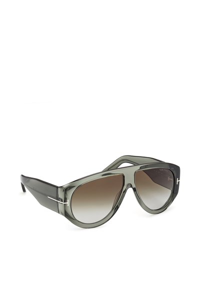 Lunettes de soleil surdimensionnées translucides grises avec verres dégradés et accents métalliques argentés en forme de T sur les branches.