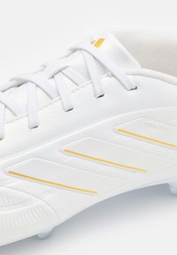 adidas Performance COPA PURE 2.0 LEAGUE FIRM GROUND - Scarpe da calcio per terreni duri - footwear white/gold metallic