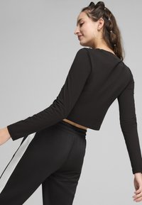 Puma CLASSICS  - Pikkade varrukatega topp - black