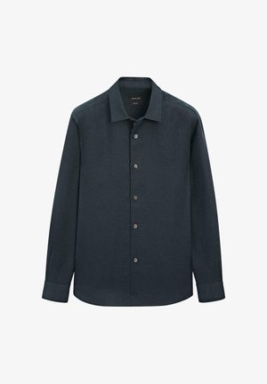 Donkerblauw overhemd met lange mouwen, kraag en manchetten, weergegeven op een witte achtergrond.