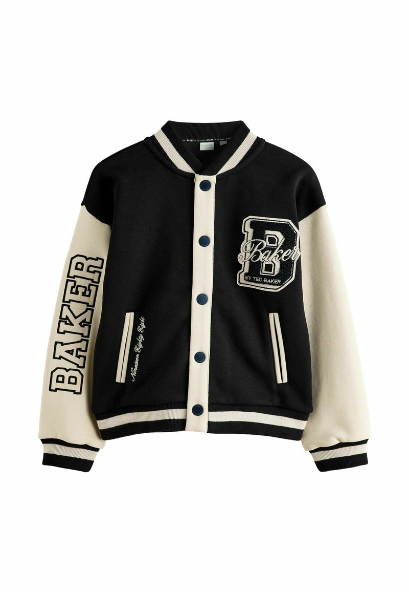 Chaqueta de varsity negra y crema con cierre de botones, cuello y puños acanalados. Presenta un logo bordado de "BAKER" y bolsillos laterales.