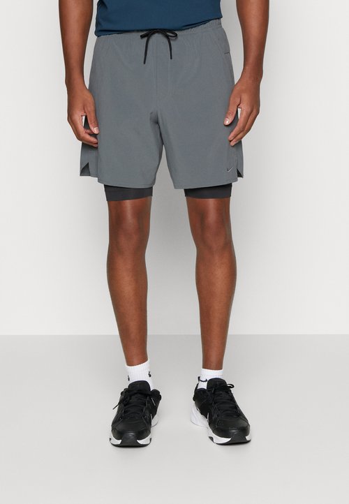 Nike M NK DF UNLIMITED WVN 7IN 2IN1 - 2-in-1 shorts - smoke grey/dark smoke grey/black — photo 3
