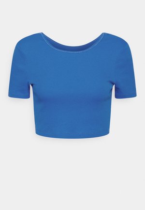 Haut court bleu à manches courtes côtelé avec un col rond et une coupe ajustée.