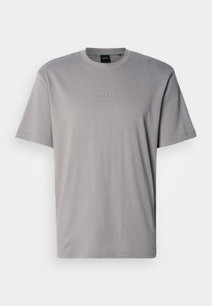 Lichtgrijs katoenen T-shirt met korte mouwen, voorzien van een ronde hals en een reliëflogo "BOSS" op de borst. Gladde textuur.