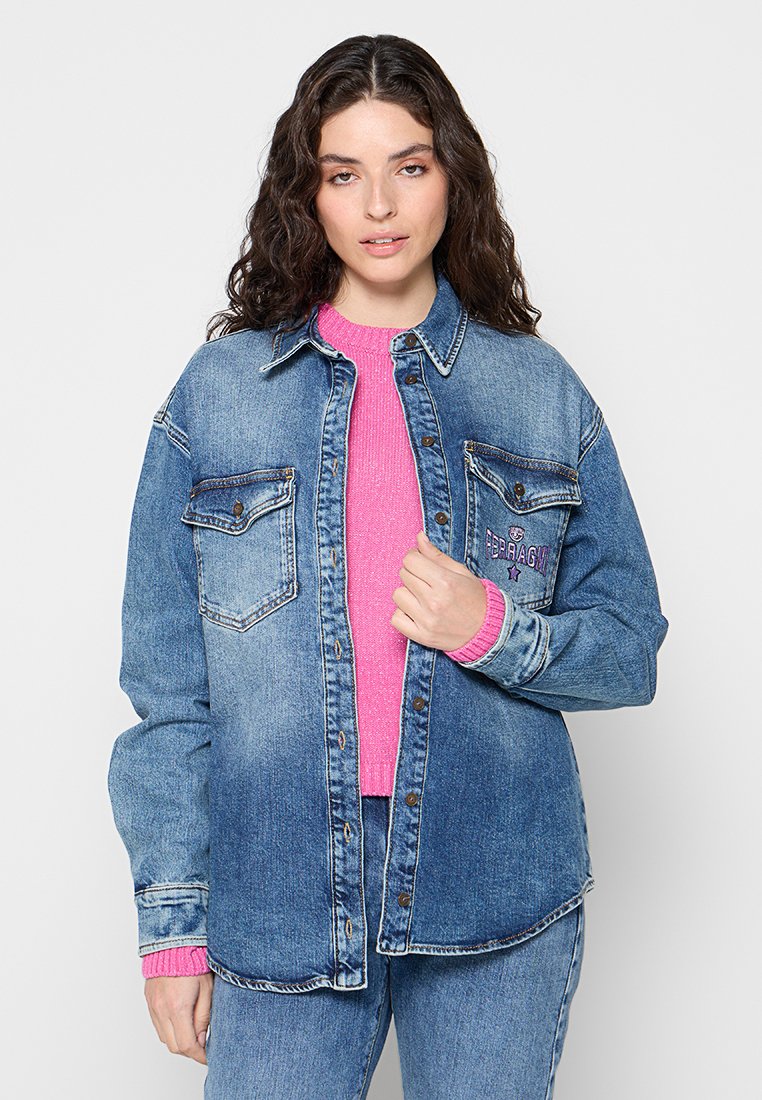 CHIARA FERRAGNI Spijkerjas koningsblauw CHIARA FERRAGNI Spijkerjas koningsblauw