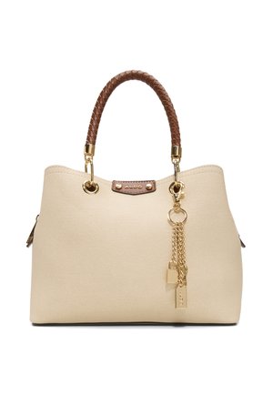 Beige Handtasche mit braun geflochtenem Griff, goldener Kette und Schlossanhänger sowie kleinem ALDO Markenanhänger vorne.