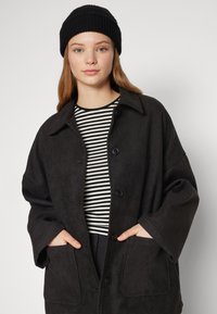 VILA VIZOSA JACKET - Poletna jakna - black