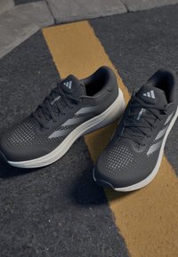 adidas Performance SUPERNOVA RISE - Zapatillas running asfalto - core black/core white/carbon