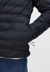 Selected Homme SLHBARRY QUILTED - Winterjas - sky captain
