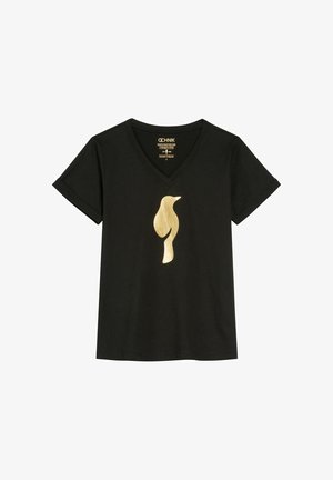 Czarny t-shirt z dekoltem w serek z bawełny, z nadrukiem w postaci złotego sylwetki ptaka z przodu. Krótkie rękawy i standardowy krój.