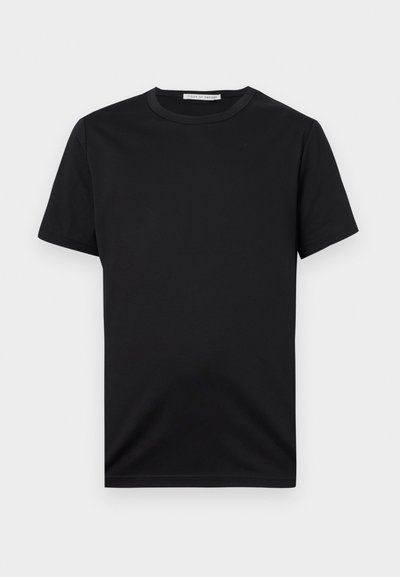Μαύρο κοντομάνικο T-shirt με στρογγυλή λαιμόκοψη και απλό σχέδιο, με ετικέτα "Tiger of Sweden" στο εσωτερικό του γιακά.