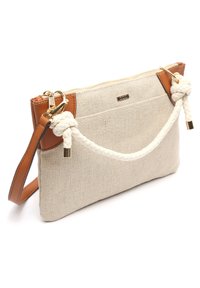 Beige canvas handväska med bruna läderdetaljer, rep-handtag och guldfärgade metalldelar. Har dragkedjestängning och en framficka.