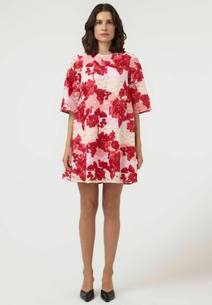 YAS MIDIKLEID YASFLIGO 2/4-ARM - Cocktailkjole / festkjole - ballerina