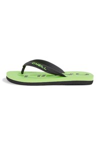 Grön flip-flop med en texturerad skum sula och en svart strap utan PVC. Har pr präglad logotyp och mönstrad fotbädd för bättre grepp.
