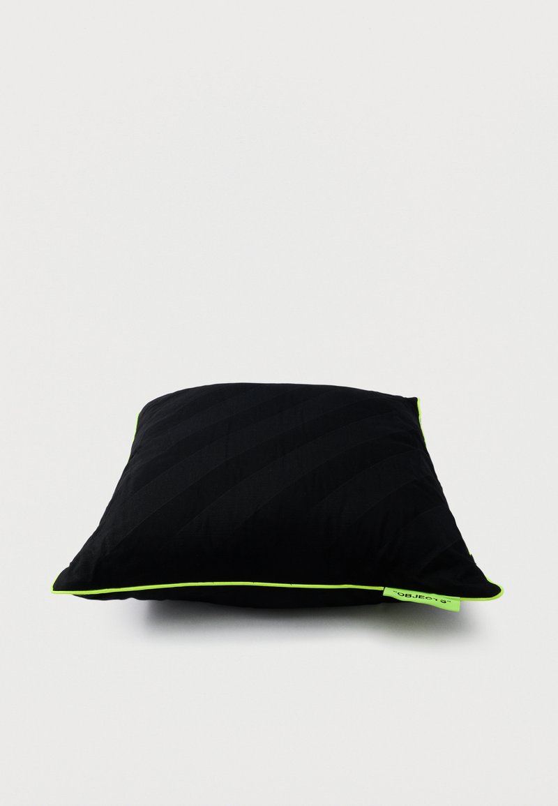 OFF-WHITE DIAG PILLOW - Dekokissen - black/schwarz