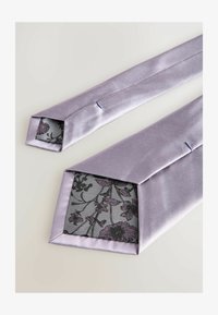 Unselected, dark purple
