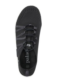 Schwarzer Mesh-Schuh mit elastischen Schnürsenkeln, strukturiertem Obermaterial, runder Zehenpartie und kontrastierender weißer Laufsohle. Markenname "palad" auf der Innenseite gedruckt.