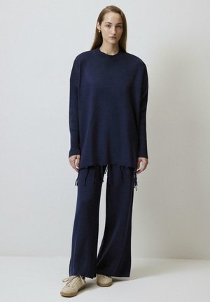 FRINGED SWEATER TROUSERS KNIT SET - Maglione - navy blue