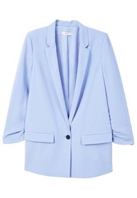 Blazer bleu clair à un bouton avec revers crantés et deux poches à rabat à l'avant, présenté sur un fond blanc uni.