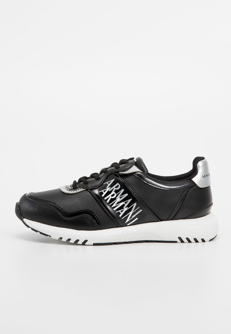 Armani Exchange Sneakers laag zwart Armani Exchange Sneakers laag zwart