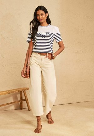 Love & Roses, EMBROIDERED BOW T-SHIRT - Printtipaita - white and navy stripe