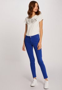 Morgan PETRA - Vaqueros slim fit - bleached denim