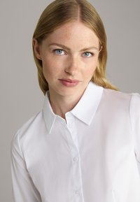JOOP! BEATE - Hemdbluse - weiß