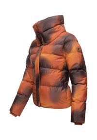 Přefukovací kabát v odstínech oranžové a hnědé, s vysokým límcem, prošívaným designem a elastickými manžetami.